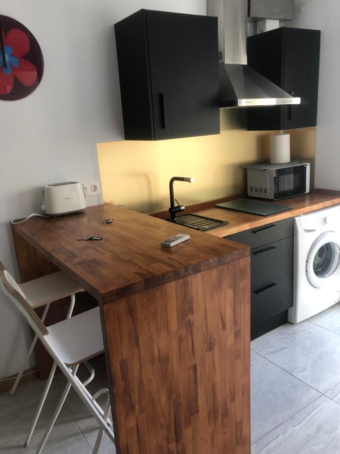 Torremolinos, Bonito Apartamento Studio La Carihuela Exterior foto